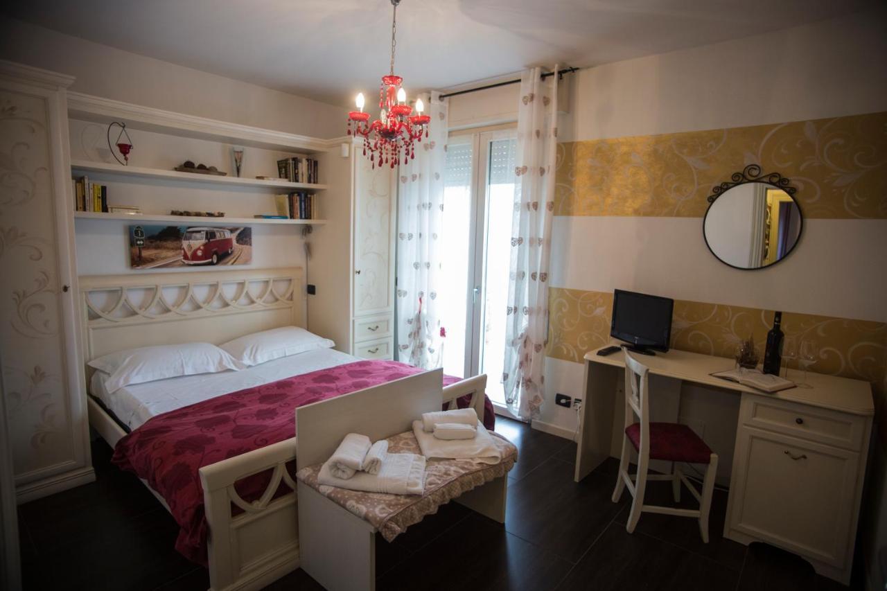 Villa Indipendente A Pochi Passi Dal Lago San Felice del Benaco Dış mekan fotoğraf